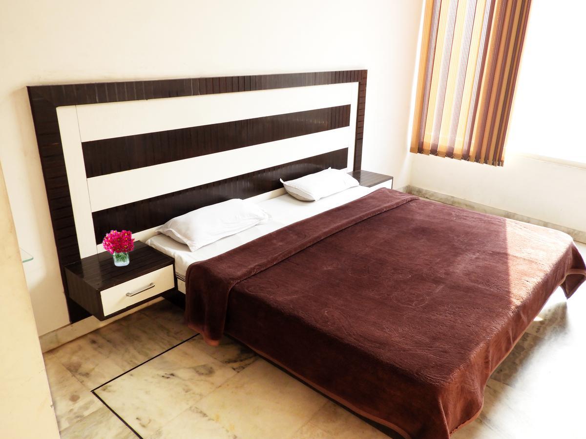 Time Square Guest House Jalandhar Exterior foto